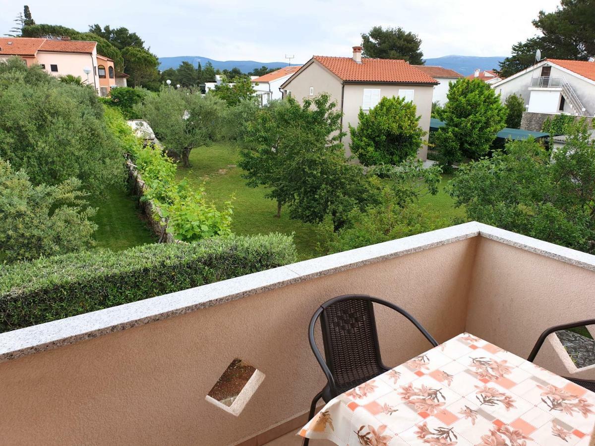 Apartments Elvira Krk Town Exterior photo